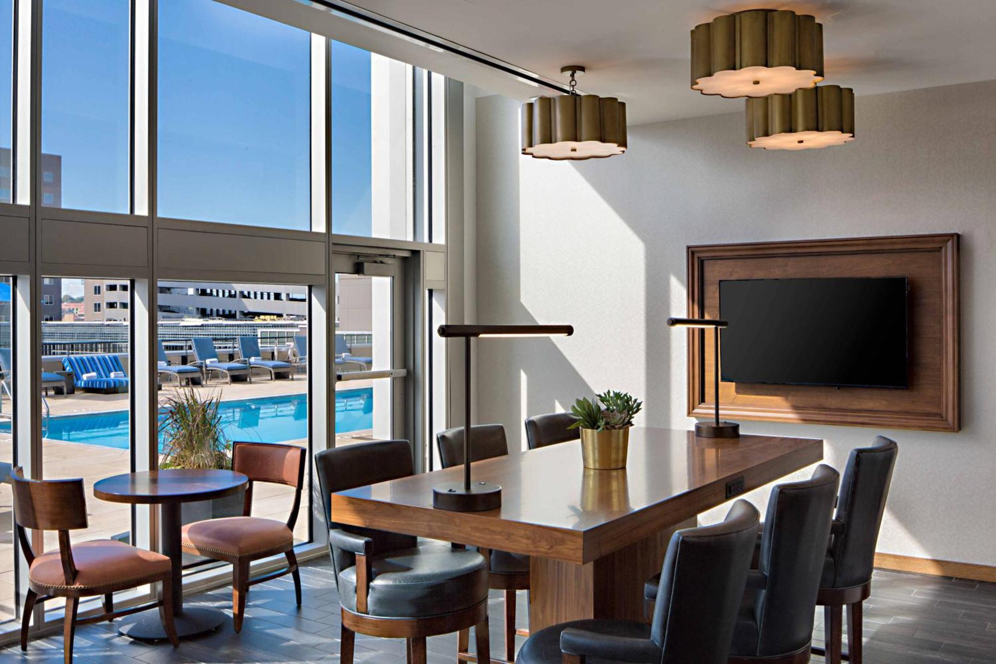 Omaha Marriott Downtown At The Capitol District Hotel Екстериор снимка
