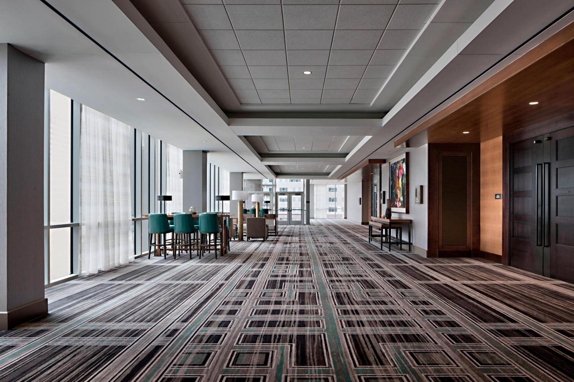 Omaha Marriott Downtown At The Capitol District Hotel Екстериор снимка